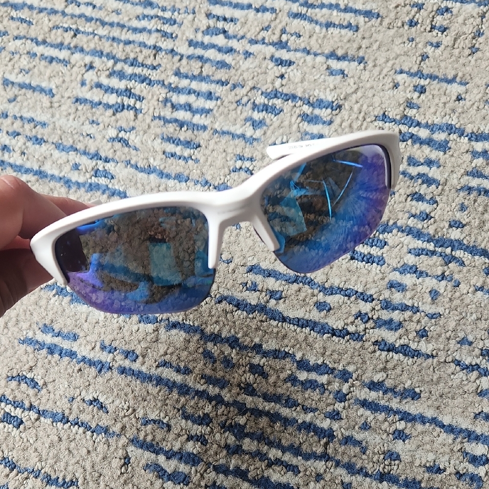 Oakleys Flakbeta White Sunglasses with Blue Lenses